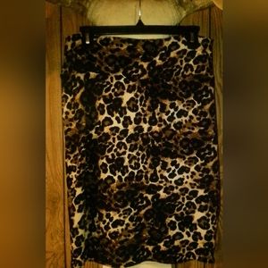 LuLaRoe medium leopard print Cassie skirt